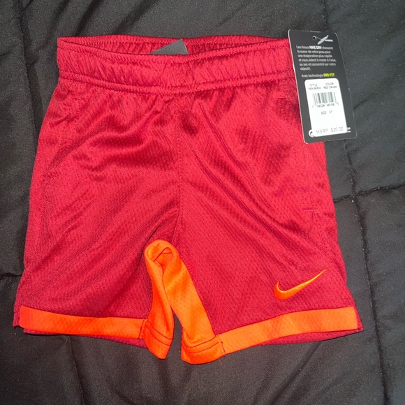 Nike basketball shorts. Size: 3T. - Picture 1 of 3